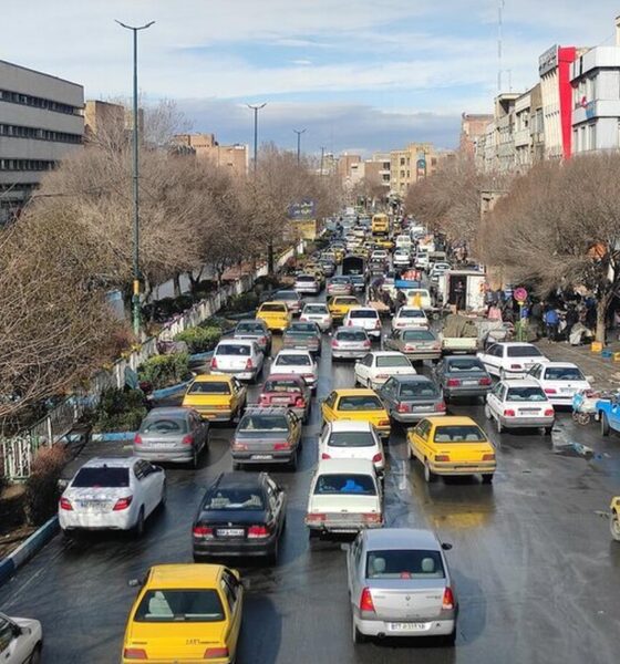 وضعیت ترافیکی و جوی محورهای مواصلاتی کشور / ترافیک سنگین در ورودی های پایتخت گزارش شد
