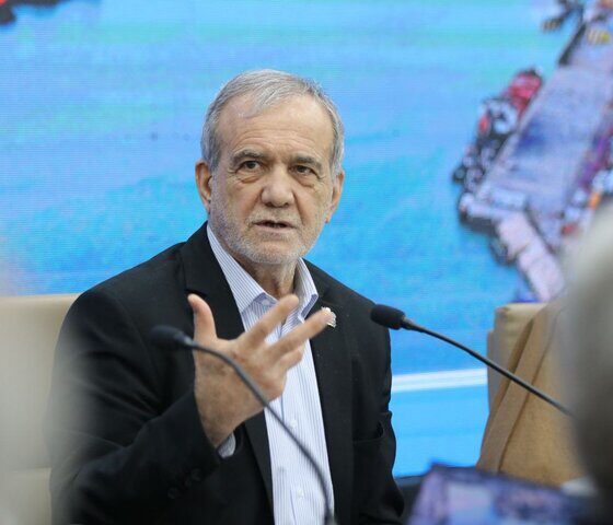 پزشکیان: اگر در شرایط جنگی هستیم، باید آرایش جنگی بگیریم