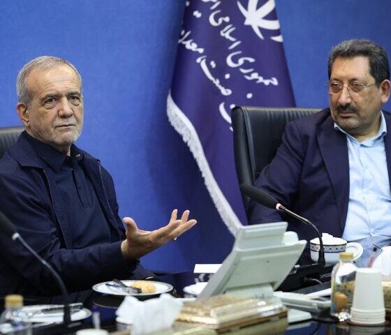 پزشکیان: با کسانی که از شرایط کشور سوءاستفاده می‌کنند، برخورد می‌کنیم