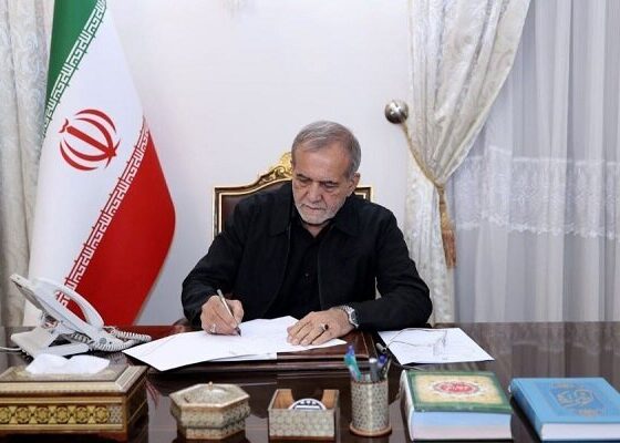پزشکیان: مبارزه با ظلم در تاریخ این سرزمین می‌درخشد
