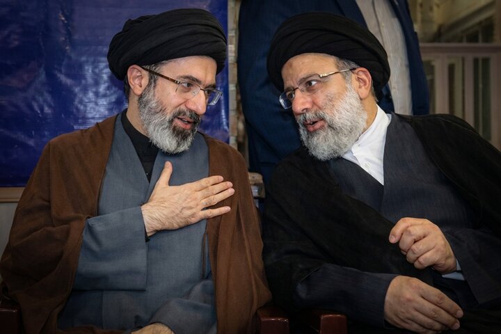پیام رهبر انقلاب به‌مناسبت سالگرد شهادت آیت‌الله رئیسی منتشر می‌شود