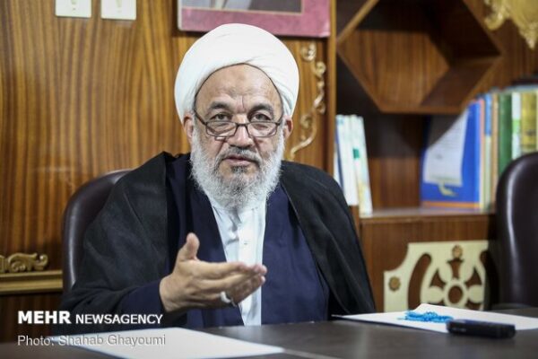 آقاتهرانی: با مذاکره مخالفم؛ نمیتوان به آمریکا اعتماد کرد آقاتهرانی: با مذاکره مخالفم؛ نمیتوان به آمریکا اعتماد کرد