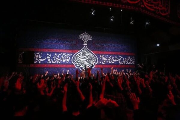انتخاب «در خیمه حسینیم، خونخواه و جانفداییم» به عنوان شعار سال هیئت ها انتخاب «در خیمه حسینیم، خونخواه و جانفداییم» به عنوان شعار سال هیئت ها
