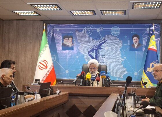 حاجی صادقی: دشمن در مقابل ایران قوی مستأصل شده است