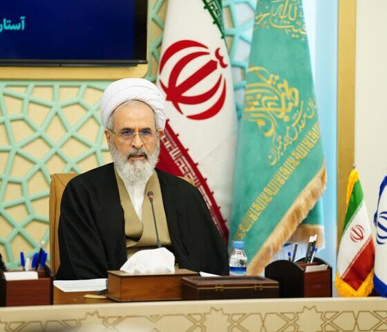حوزه باید با حفظ اصالت علمی در میدان کنش اجتماعی نقش‌آفرینی کند