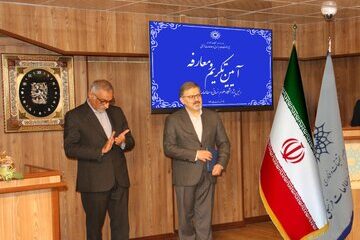 در جلسه معارفه سیدمحمدرضا امیری تهرانی‌زاده چه گذشت؟/ ابرچالش‌های ما در حوزه علوم انسانی است/ نسبت علوم انسانی با ارزش‌های ایران اسلامی مهم است
