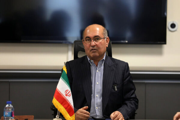 دهقان: آمریکا در تقابل با ایران دستاوردی نداشته است دهقان: آمریکا در تقابل با ایران دستاوردی نداشته است