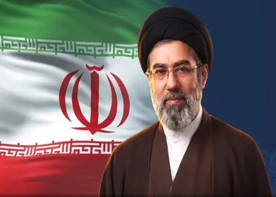 رهبر انقلاب: باید با ایستادگی و حفظ وحدت، نقشه‌های دشمن را خنثی کنیم