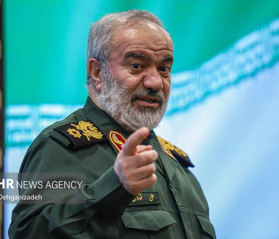 سردار فدوی: ماه‌ها با ابرقدرت دنیا جنگیدیم و او را مستاصل کردیم
