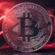 سقوط تاریخی قیمت بیت کوین به زیر ۶۰ هزار دلار / بازار رمزارزها خونین شد