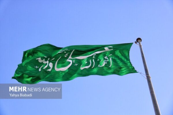 عتبه علویه پرچم غدیر را در ۱۵۰ شهر جهان برافراشته میکند عتبه علویه پرچم غدیر را در ۱۵۰ شهر جهان برافراشته میکند