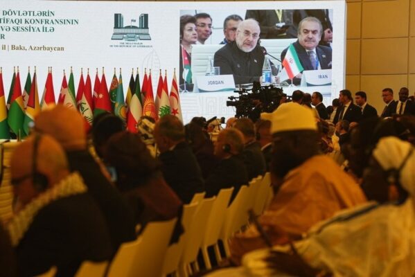قالیباف وارد تهران شد قالیباف وارد تهران شد