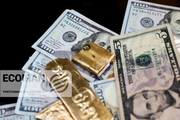 قیمت طلا و دلار امروز دوشنبه 8تیر/کاهش طلا، افزایش دلار + جدول