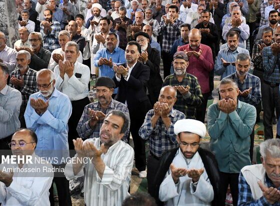 نمازجماعت باشکوه ظهرعاشورا در شهرری برگزارمی شود