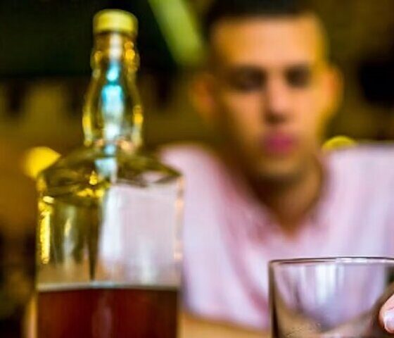 نوشیدن یک نوشیدنی الکلی در روز باعث ابتلا به این 10 نوع سرطان می شود