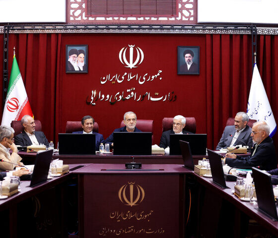 پزشکیان: اعتبار کالابرگ حداقل ۶ دهک درآمدی باید افزایش یابد