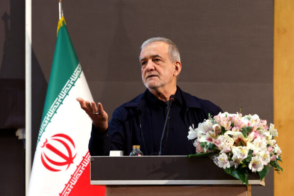 پزشکیان: اگر ارز ترجیحی حذف نمیشد دچار قحطی میشدیم پزشکیان: اگر ارز ترجیحی حذف نمیشد دچار قحطی میشدیم