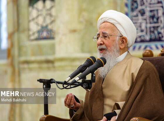 آیت‌الله جوادی آملی: اسرائیل و آمریکا در برابر ایران ذلیل شدند