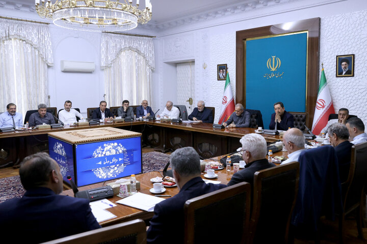 تصویب ۷ تصمیم عملیاتی برای تأمین برق صنایع و پایداری تولید