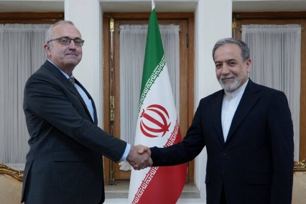دیدار سفیر جدید ایرلند در ایران با عراقچی دیدار سفیر جدید ایرلند در ایران با عراقچی