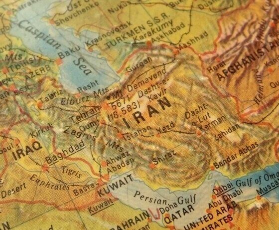 رمز پیروزی در جنگ هویتی