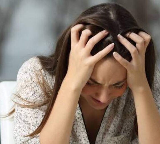 روان رنجوری چیست؟ آشنایی با یکی از مهم‌ترین ویژگی های شخصیتی