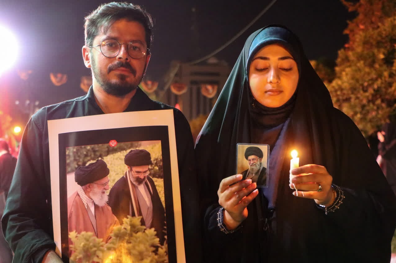 شیراز میزبان آیین «جاماندگان از قافله عشق» شد + تصاویر اخبار شیراز , اخبار استان فارس , بدرقه آقای شهید ایران , تشییع آیتاللهالعظمی سید علی خامنهای , شهید امام خامنه ای (ره) ,