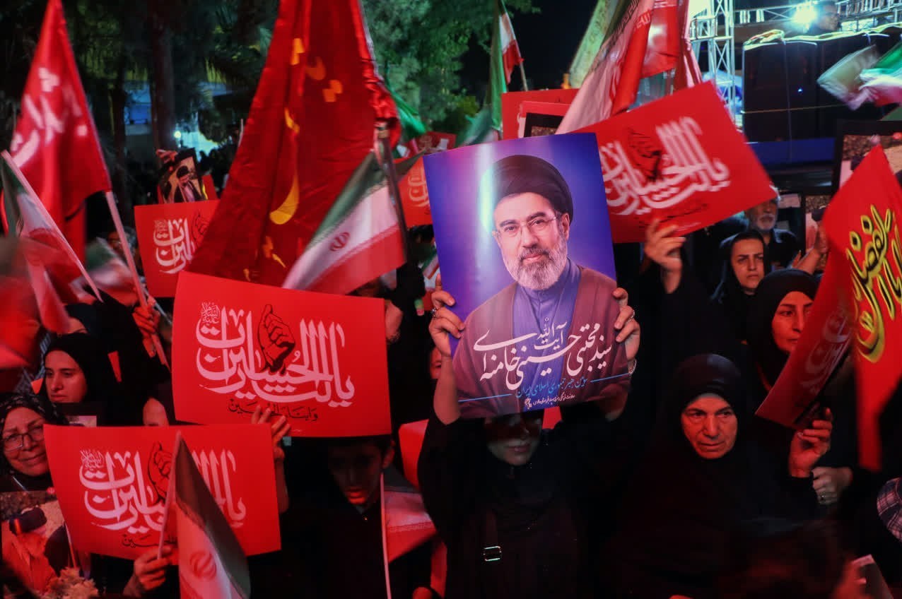 شیراز میزبان آیین «جاماندگان از قافله عشق» شد + تصاویر اخبار شیراز , اخبار استان فارس , بدرقه آقای شهید ایران , تشییع آیتاللهالعظمی سید علی خامنهای , شهید امام خامنه ای (ره) ,