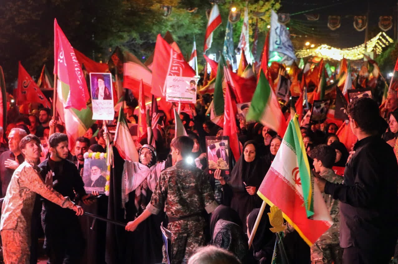 شیراز میزبان آیین «جاماندگان از قافله عشق» شد + تصاویر اخبار شیراز , اخبار استان فارس , بدرقه آقای شهید ایران , تشییع آیتاللهالعظمی سید علی خامنهای , شهید امام خامنه ای (ره) ,