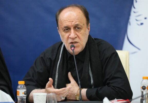 عبارت «آمریکا قابل اعتماد نیست» باید برای مردم تبیین شود عبارت «آمریکا قابل اعتماد نیست» باید برای مردم تبیین شود