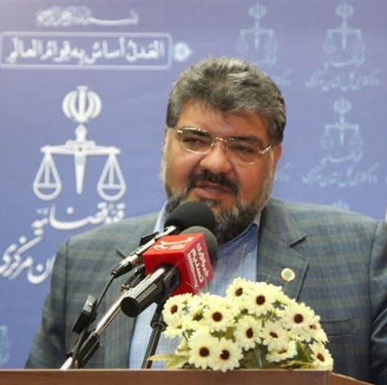 عبدلیان‌پور: توقیف کشتی‌های متخلف اجرای قانون است نه راهزنی دریایی
