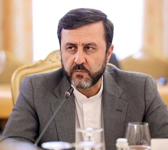 غریب‌آبادی: درحال مذاکره بودیم و آمریکایی‌ها تعهداتشان را نقض کردند