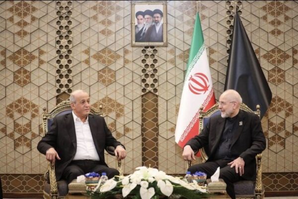 قالیباف: در قبال امنیت و سرنوشت تمامی اضلاع جبهه مقاومت مسئولیت داریم قالیباف: در قبال امنیت و سرنوشت تمامی اضلاع جبهه مقاومت مسئولیت داریم