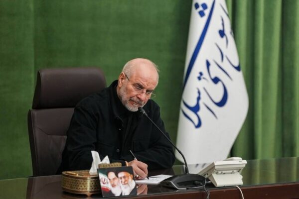 قالیباف در پیامی درگذشت مادر شهیدان مظفر را تسلیت گفت قالیباف در پیامی درگذشت مادر شهیدان مظفر را تسلیت گفت
