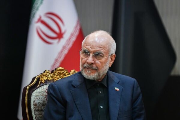 قالیباف: دشمن خودش را با نفت ۳ رقمی تنبیه کرده است قالیباف: دشمن خودش را با نفت ۳ رقمی تنبیه کرده است