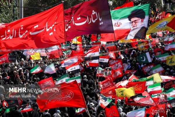 لبیک مدیران ارشد ادوار به فرمان رهبری برای قصاص و انتقام از دشمنان لبیک مدیران ارشد ادوار به فرمان رهبری برای قصاص و انتقام از دشمنان