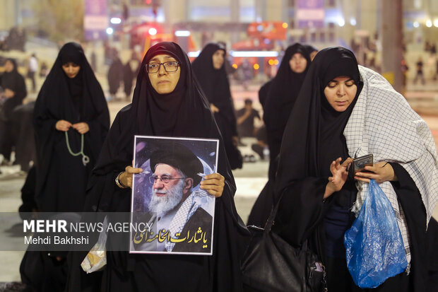 مصلای تهران در آستانه وداع با آقای شهید ایران مصلای تهران در آستانه وداع با آقای شهید ایران