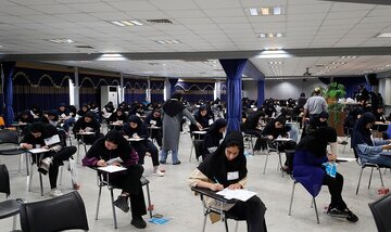 وضعیت برگزاری آزمون امتحان نهایی دانش‌آموزان در مناطق جنگی به روایت وزیر آموزش و پرورش