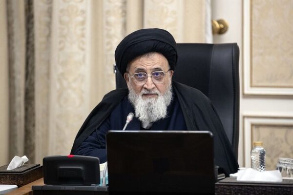 پیام تقدیر آیتالله مدرسییزدی از مردم برای حضور در تشییع رهبر شهید پیام تقدیر آیتالله مدرسییزدی از مردم برای حضور در تشییع رهبر شهید