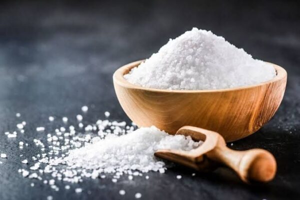 چرا نمک یددار سفید تصفیهشده بهترین انتخاب برای سلامت تیروئید است؟ چرا نمک یددار سفید تصفیهشده بهترین انتخاب برای سلامت تیروئید است؟