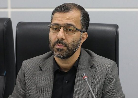 گودرزی: دولت فعلاً از اصلاح قیمت بنزین صرف‌نظر کرد